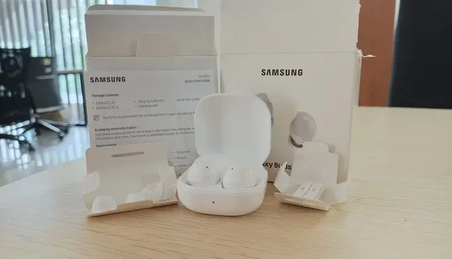 Earbuds TWS Terjangkau dengan Bass Kuat dan Fitur ANC