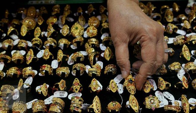 Harga Emas Naik Setelah Pengurangan Suku Bunga Acuan oleh The Fed